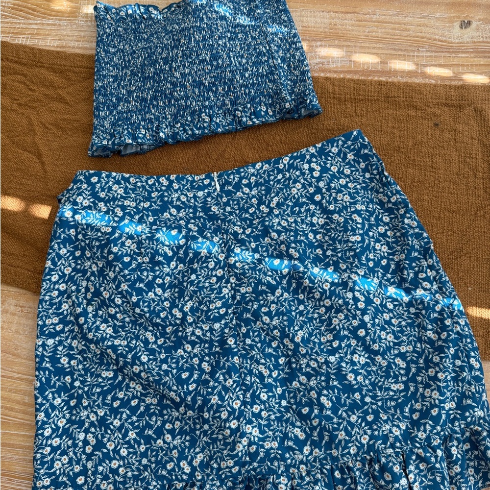 Blue Floral Two-Piece Set - Picture 2 of 3